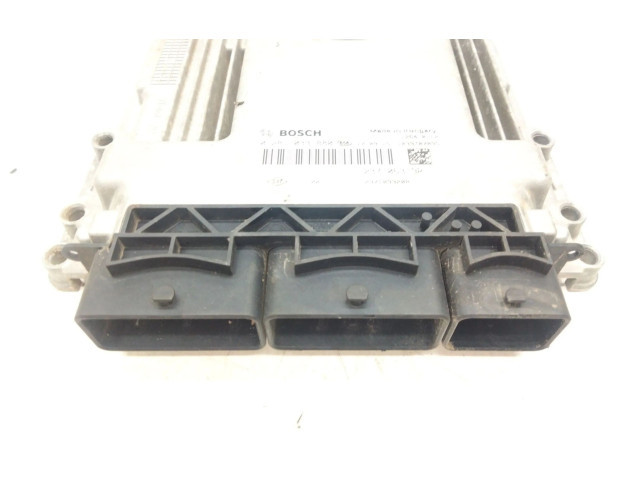 Блок управления двигателя 237106319R, 0281033880   Dacia Logan Pick-Up