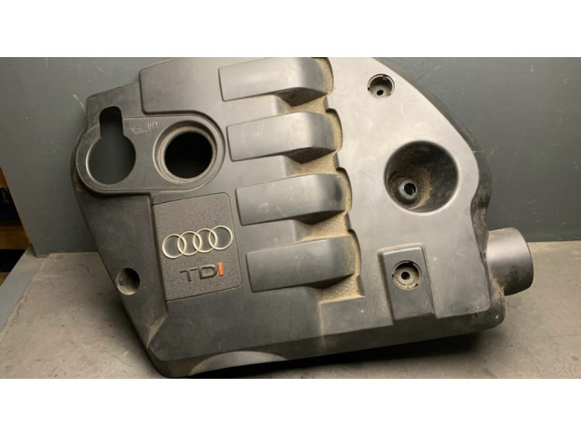 Крышка двигателя (отделка)