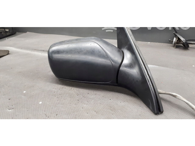 Zpětné zrcátko Nissan Sunny 1990