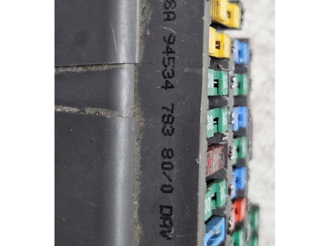 Блок предохранителей 94534783 Peugeot 607