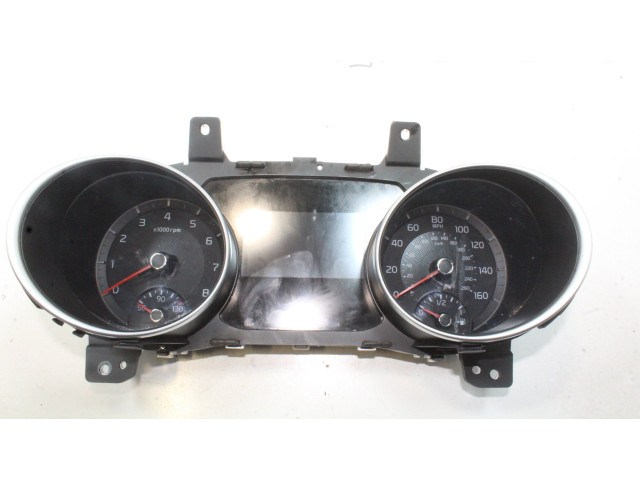 Панель приборов    KIA Xceed       