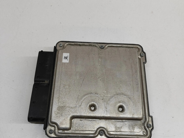 Блок управления двигателя 04L907309P, 0281031483   Volkswagen Touran III