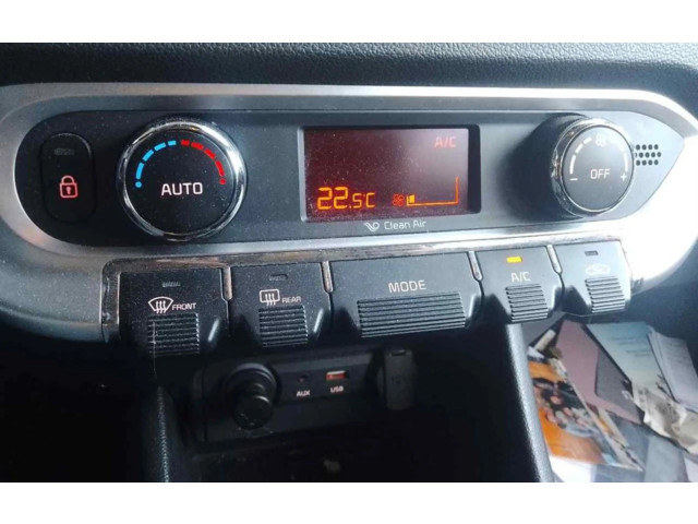 Блок управления климат-контролем    KIA Rio