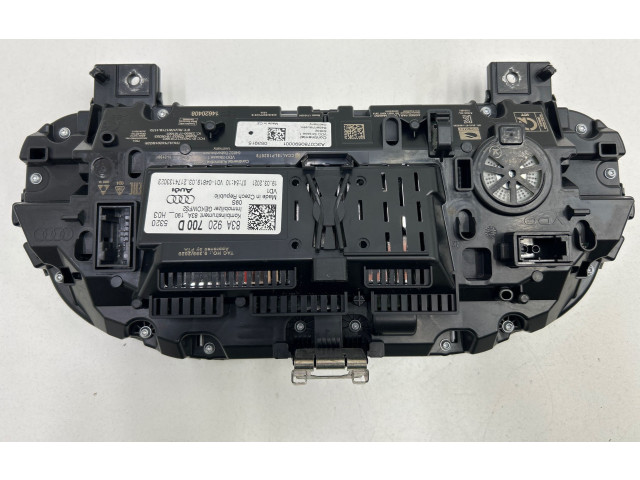 Панель приборов 83A920700D, 93992020   Audi Q3 F3       