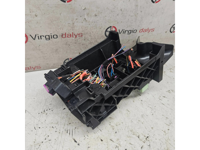 Блок предохранителей 1S0973374B   Skoda Citigo    