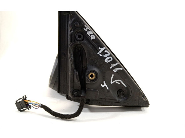 Зеркало электрическое Skoda Fabia Mk3 (NJ) 2015 - 2021 года