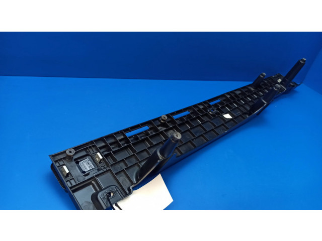 Другая деталь отделки багажника