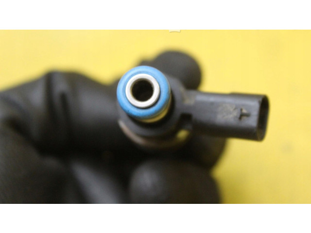 Vstřikovač 06C906036F Audi A8 S8 D4 4H