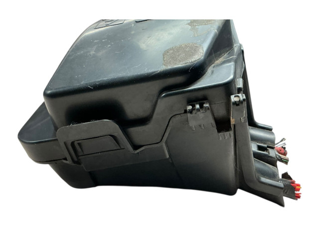 Блок предохранителей 243809584R, M0U7103 Dacia Sandero II