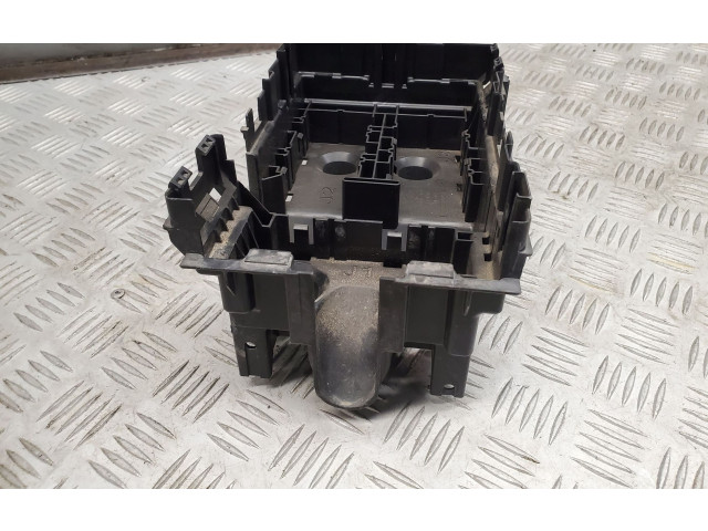 Pojistková skříňka 68239267AC Chrysler Pacifica 2020