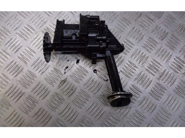 Масляный насос 7700600532 Renault Clio III