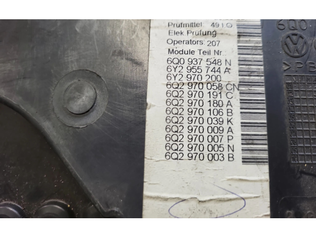 Блок предохранителей 6Q0937550C Skoda Fabia Mk1 (6Y)