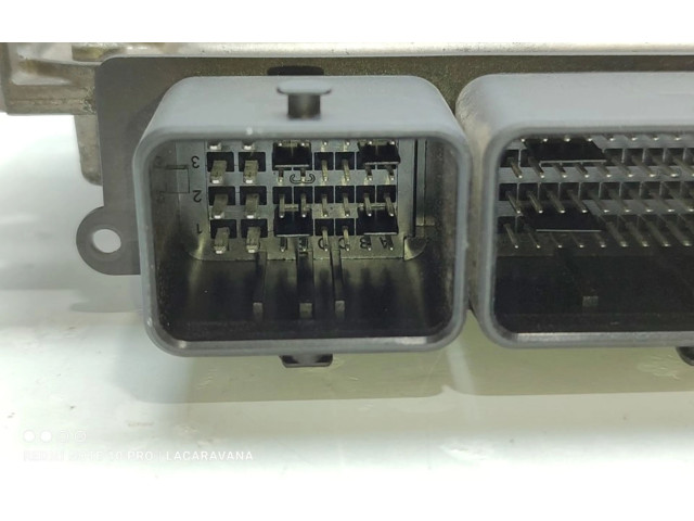 Блок управления двигателя 237106319R Dacia Lodgy