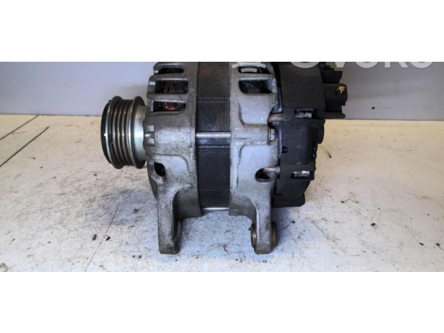 Генератор 231005933R Dacia Sandero