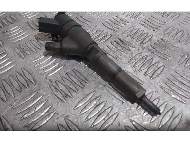Форсунка 0445110008 Peugeot 406 RHZ