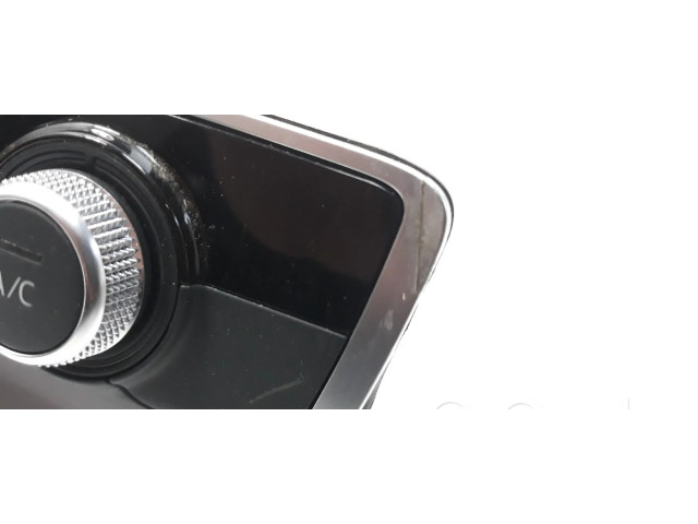 Блок управления климат-контролем 83A820043R   Audi A1