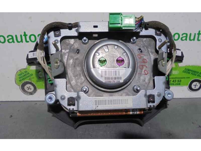 Подушка безопасности водителя 8638255 Volvo V70