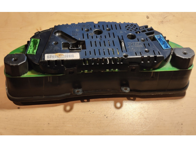 Панель приборов 4B0919880H   Audi A6 S6 C5 4B       