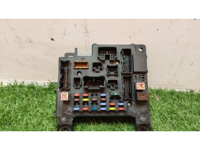 Блок предохранителей 8637a465 Mitsubishi Lancer