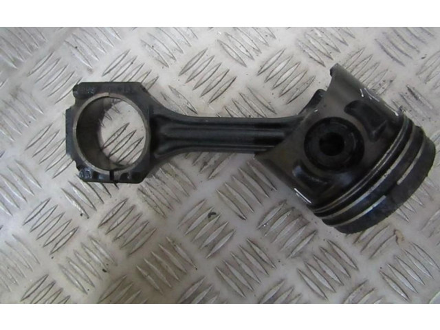  Поршень с шатуном  028h  Volkswagen PASSAT B4  