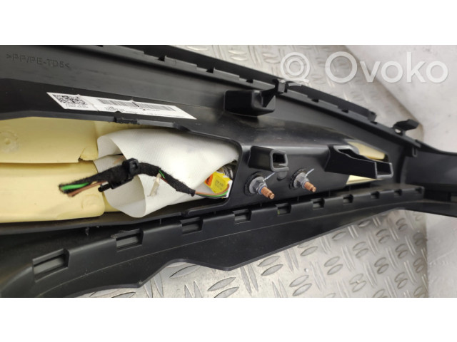 Отделочный щит панели (боковой)