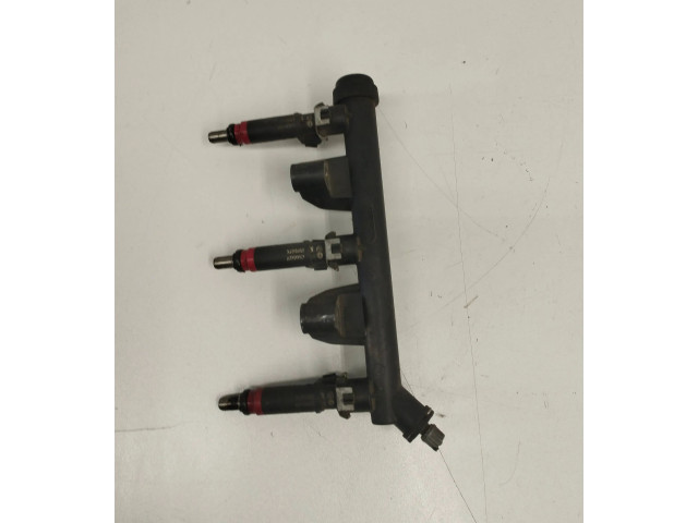 Топливная рампа 030133319F   Volkswagen Polo III 6N 6N2 6NF  