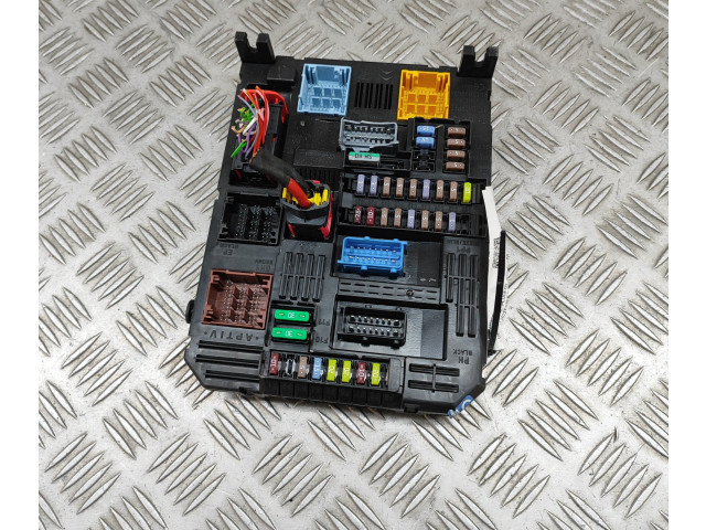 Блок предохранителей 9855665080   Peugeot 2008 II    