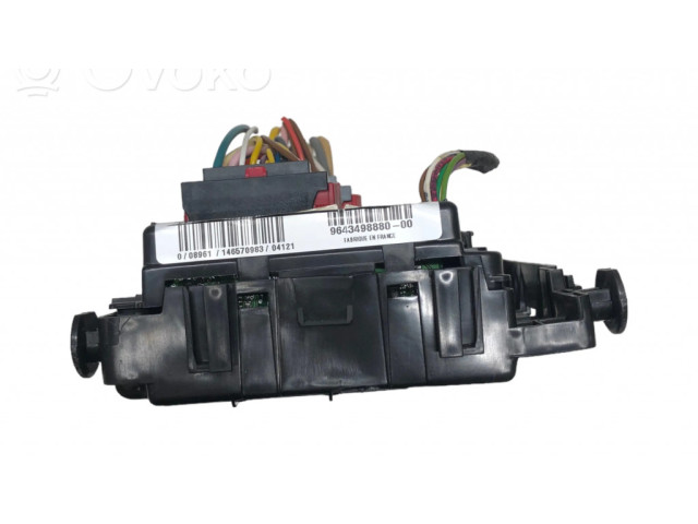 Блок предохранителей 9643498880, 146570983   Citroen C3 Picasso    