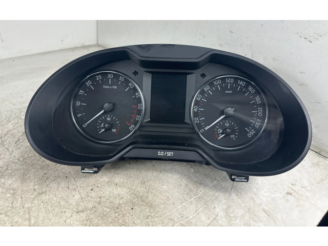 Панель приборов 5E0920781C, 30615594   Skoda Octavia Mk3 (5E)       