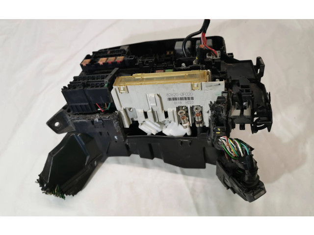 Pojistková skříňka 7379R0A2, 0118H223 Toyota Avensis T270 2012