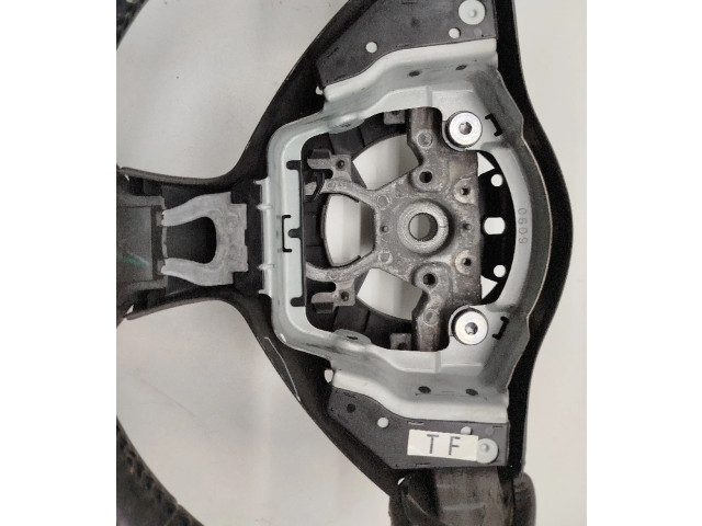 Volant Nissan Juke I F15 2010