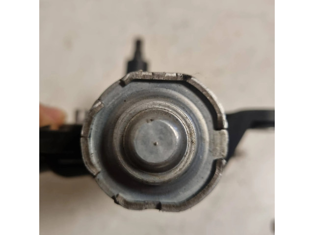 Моторчик заднего дворника MN105051, 0390201599 Mitsubishi Colt