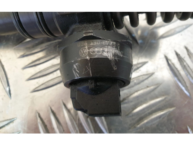 Форсунка 0414720314, 038130073BP Skoda Fabia Mk2 (5J)