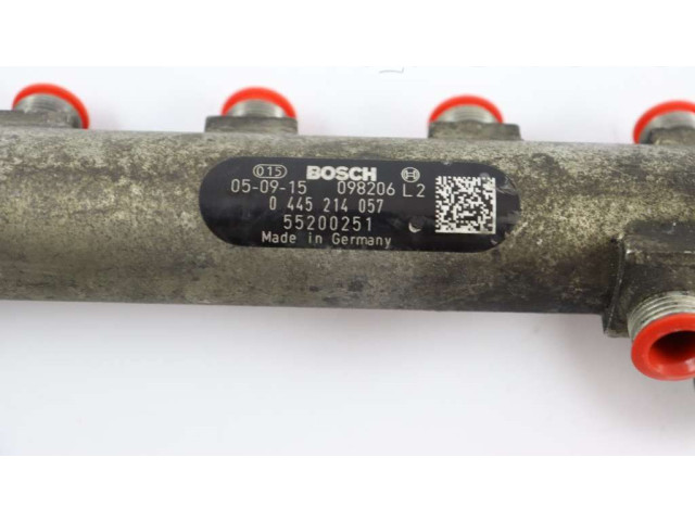 Топливная рампа 93192283 Saab 9-3 Ver2