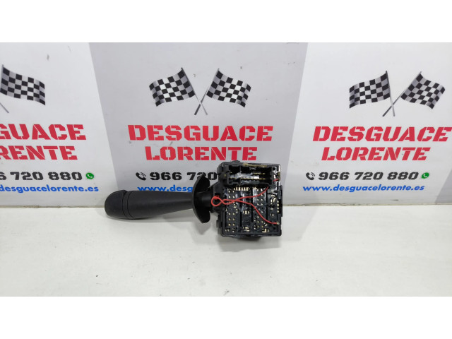 Ручка стеклоочистителей E11811200 Dacia Sandero