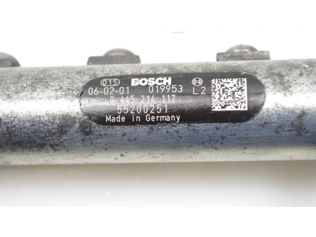 Vstřikovací lišta 55200251 Opel Vectra C Z 19 DTH