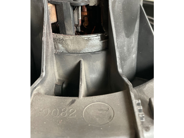 Вентилятор печки    Audi A6 S6 C6 4F