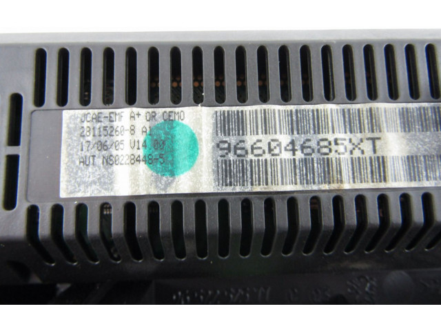 Экран/ дисплей / маленький экран