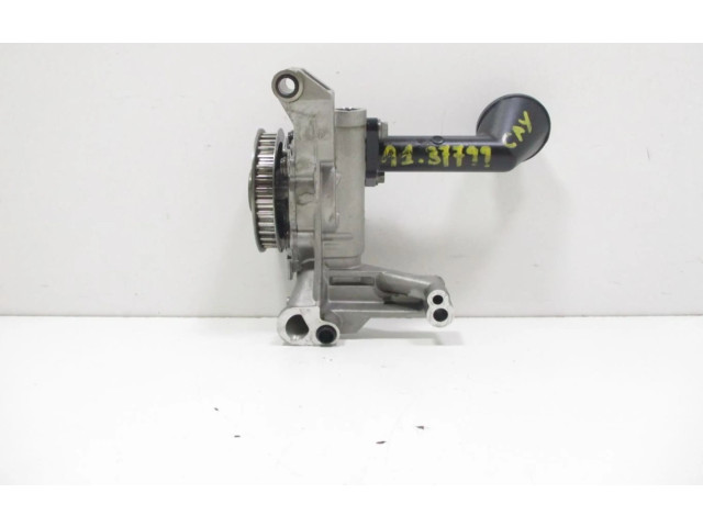 Масляный насос   03L115105B  Audi A1 