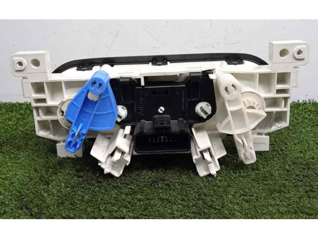 Модуль блока управления кондиционером E1093049AC   Fiat Talento