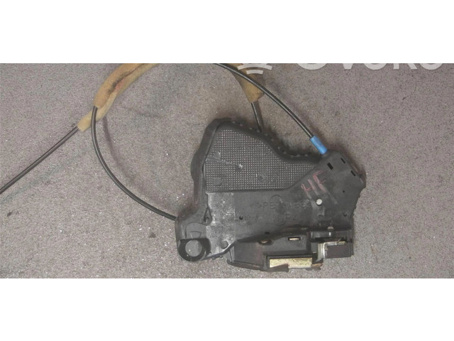 Двигатель центрально замка 2BENISTIK   Toyota Corolla Verso AR10