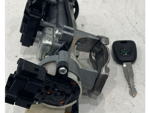 Комплект блоков управления    Suzuki Splash