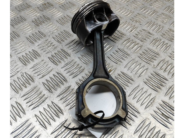 Píst AFR25232   Mercedes-Benz GLE (W166 - C292)  pro benzínový motor 3.0 M 276.821 