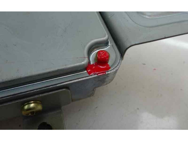 Блок управления двигателя RF4F18881C Mazda 626