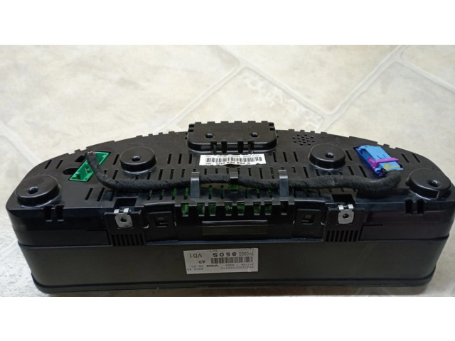 Přístrojová deska Volkswagen Transporter - Caravelle T5 2006 7H0920850S