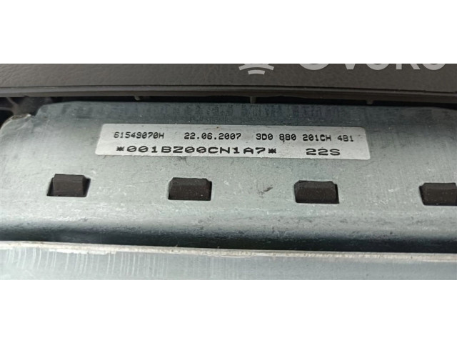 Подушка безопасности водителя    Volkswagen Phaeton