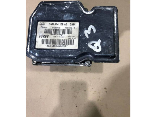 Блок АБС 17618850 Audi Q3 8U 2011 - 2016 года