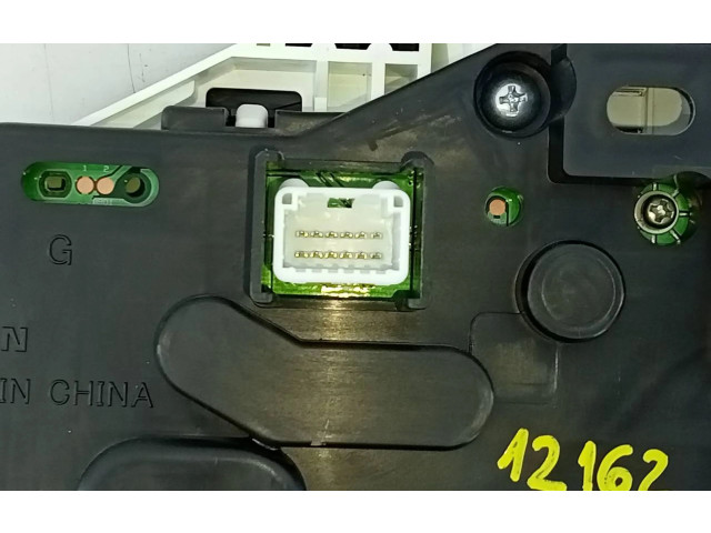 Přístrojová deska Nissan Micra C+C 2021 5FV1APL9I