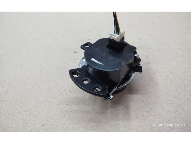 Pojistková skříňka Включатель блокировки дифференциалов 969U74CE2A Nissan X-Trail T32 2016