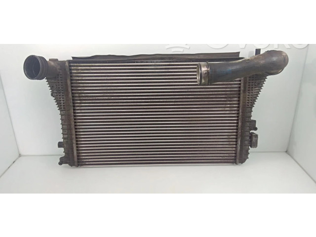 Интеркулер 1K0145803E Volkswagen Caddy